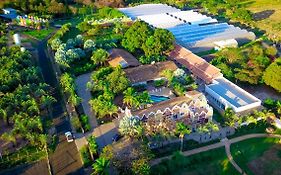 Villa De Holanda Parque Hotel